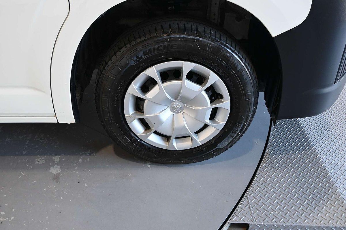 2021 Toyota Hiace GDH300R LWB