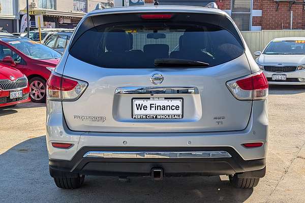 2015 Nissan Pathfinder Ti R52