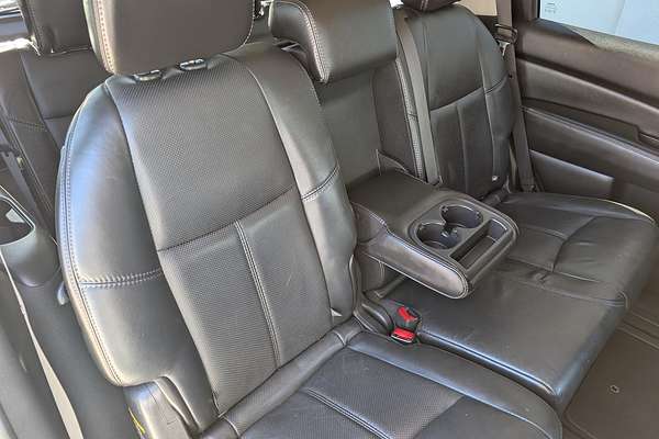 2015 Nissan Pathfinder Ti R52