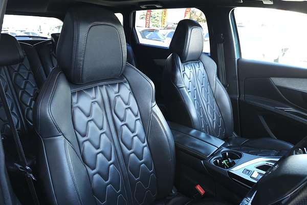 2018 Peugeot 5008 GT P87
