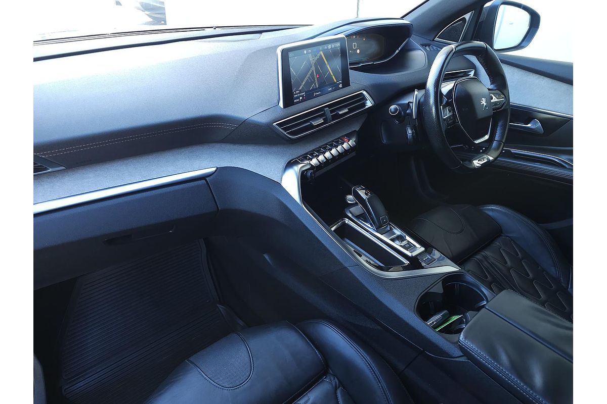 2018 Peugeot 5008 GT P87