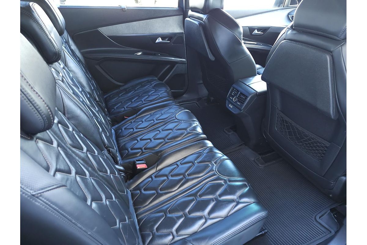 2018 Peugeot 5008 GT P87