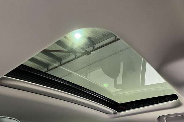 2025 GWM Tank 300 Lux P01