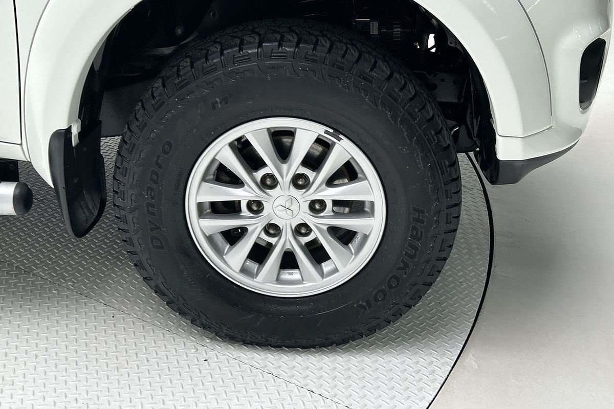 2014 Mitsubishi Challenger PC
