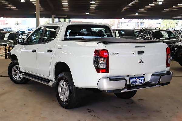 2022 Mitsubishi Triton GLX+ MR 4X4