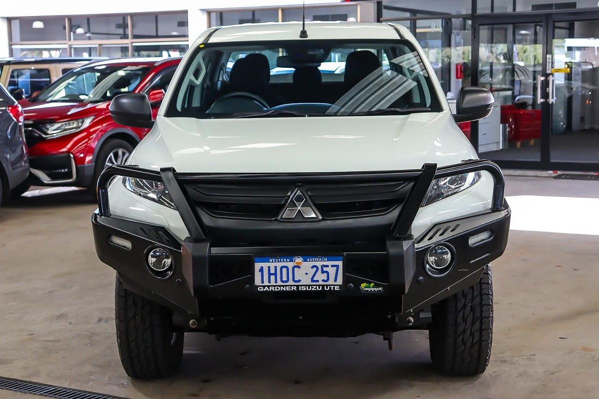 2022 Mitsubishi Triton GLX+ MR 4X4