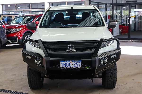 2022 Mitsubishi Triton GLX+ MR 4X4