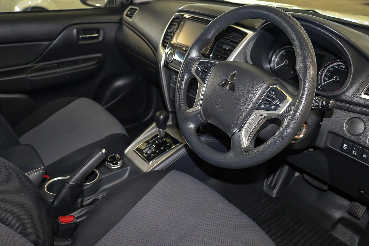 2022 Mitsubishi Triton GLX+ MR 4X4
