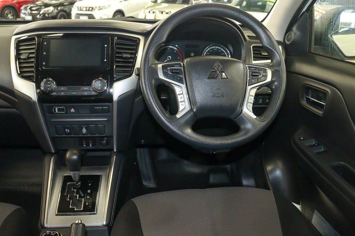 2022 Mitsubishi Triton GLX+ MR 4X4