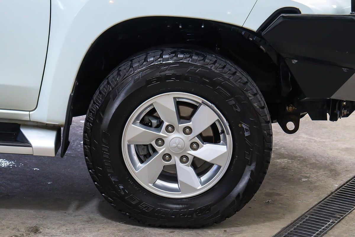 2022 Mitsubishi Triton GLX+ MR 4X4