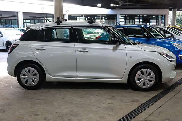 2024 Suzuki Swift Hybrid UZ
