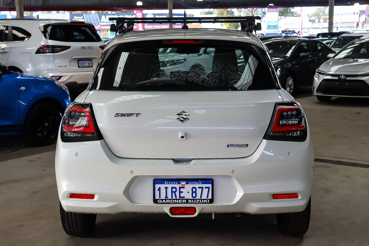 2024 Suzuki Swift Hybrid UZ