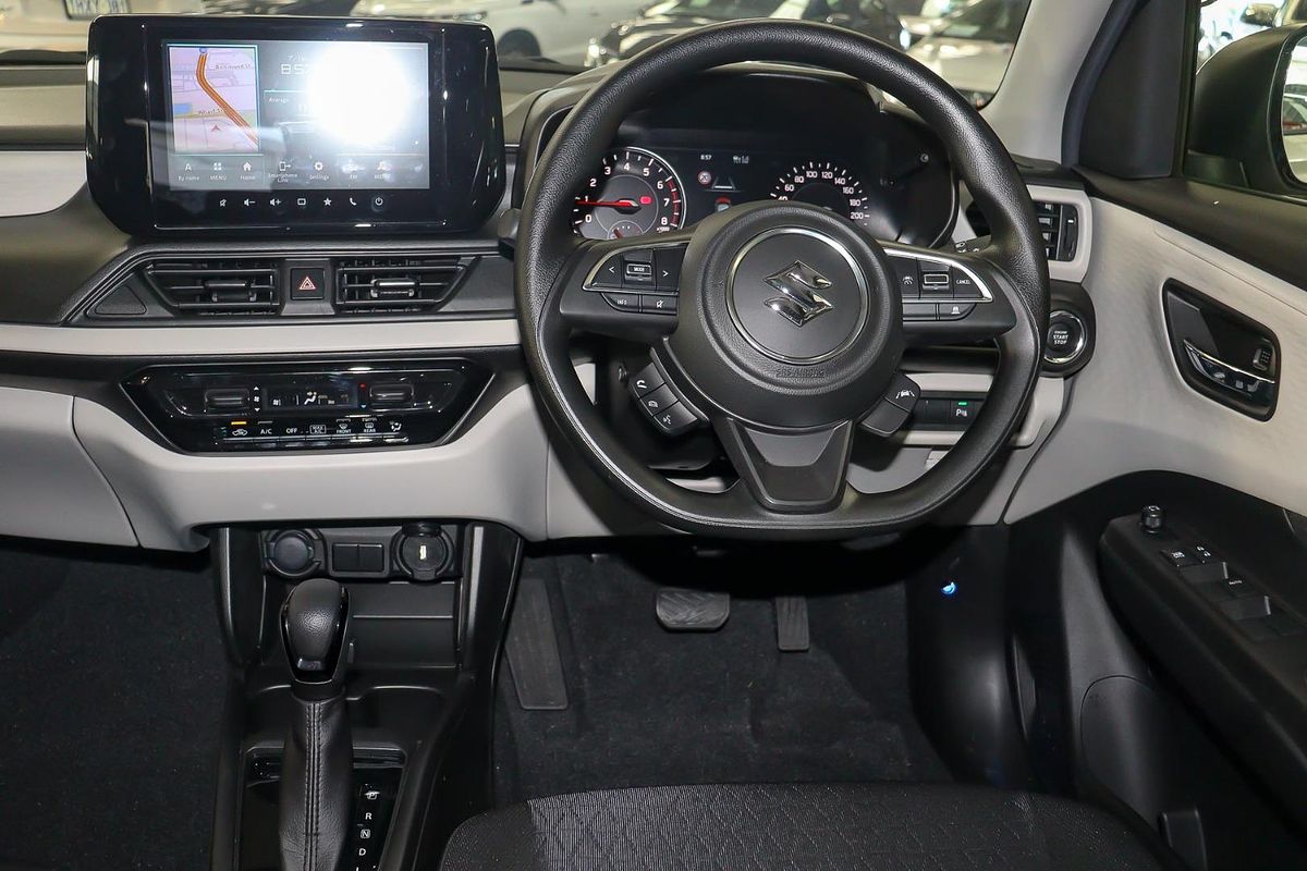 2024 Suzuki Swift Hybrid UZ