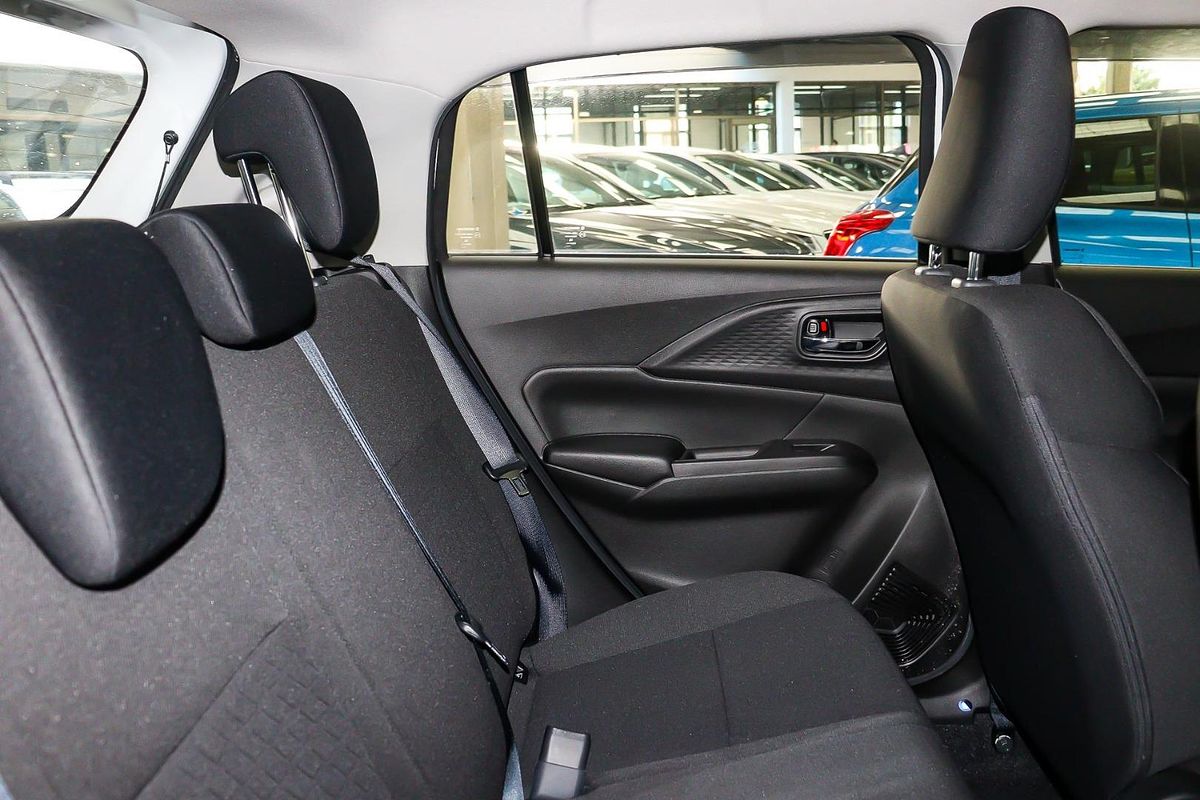 2024 Suzuki Swift Hybrid UZ