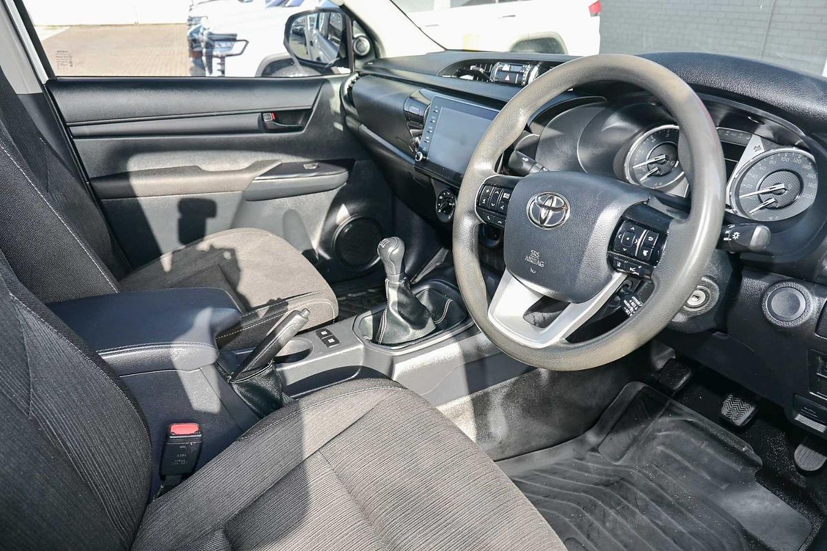 2020 Toyota Hilux SR GUN126R 4X4