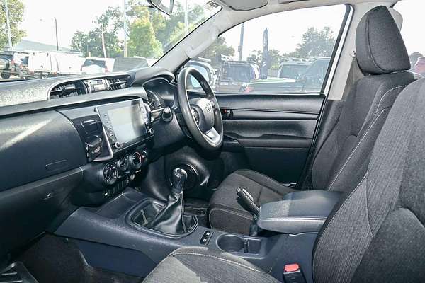 2020 Toyota Hilux SR GUN126R 4X4