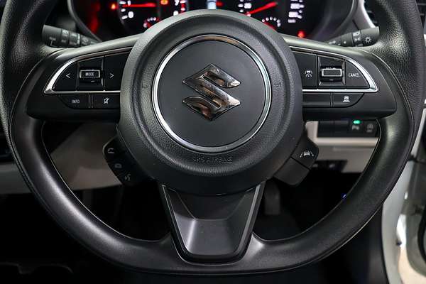 2024 Suzuki Swift Hybrid UZ