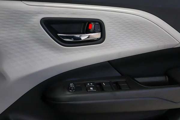 2024 Suzuki Swift Hybrid UZ