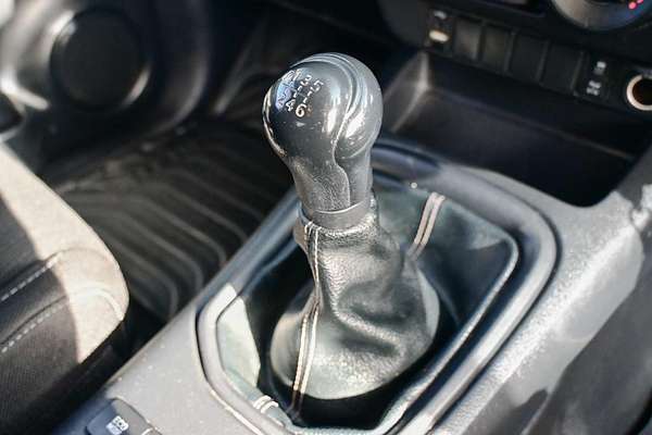 2020 Toyota Hilux SR GUN126R 4X4
