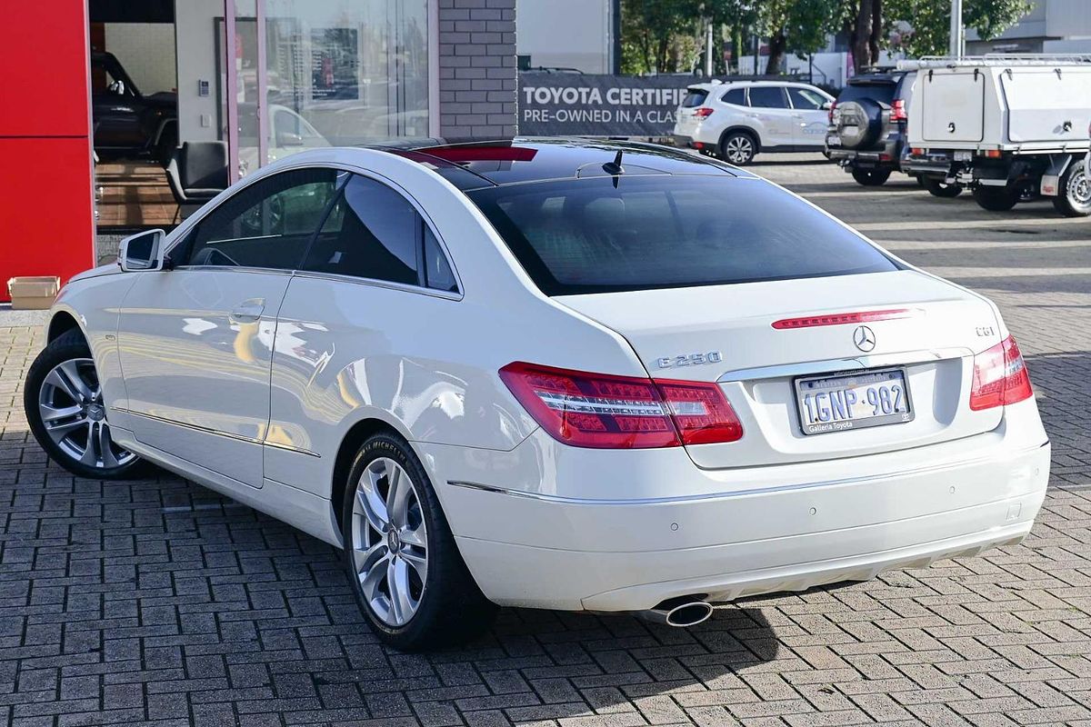 2010 Mercedes-Benz E-Class E250 CGI Elegance C207