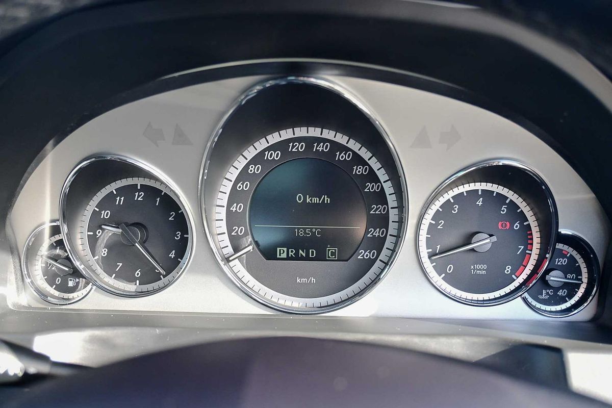 2010 Mercedes-Benz E-Class E250 CGI Elegance C207