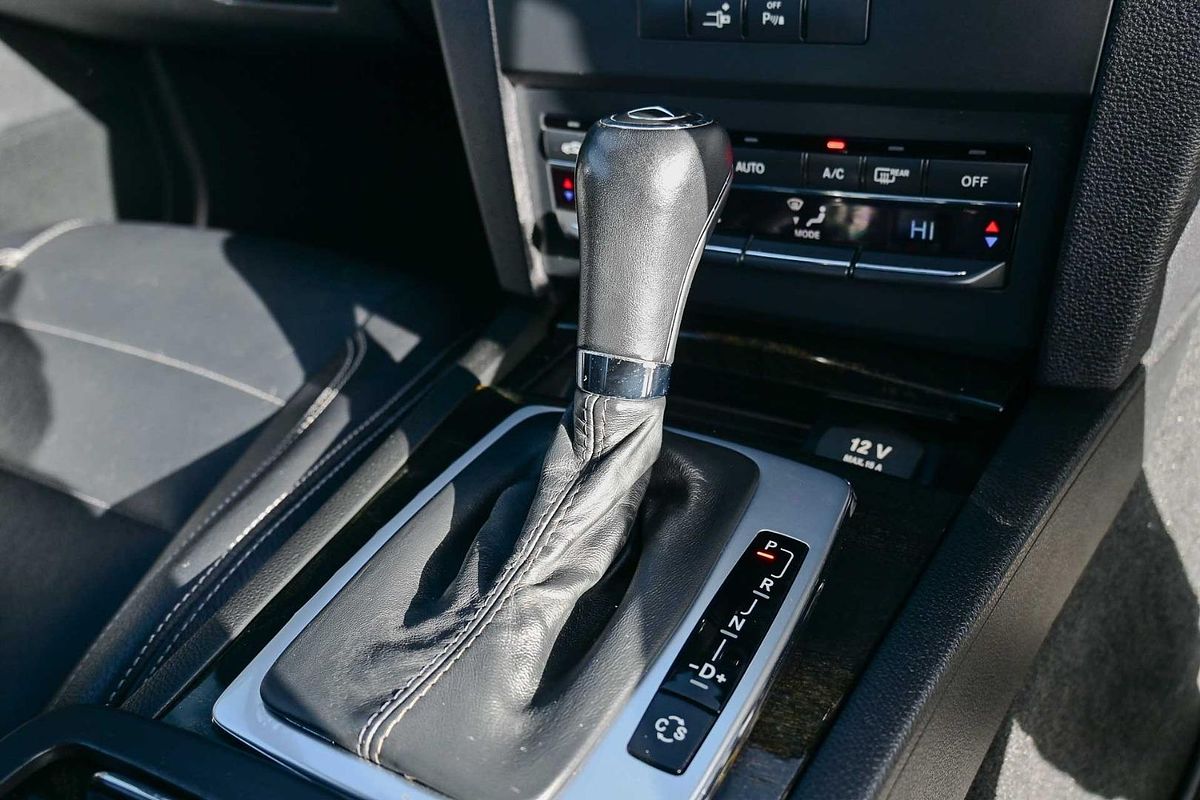 2010 Mercedes-Benz E-Class E250 CGI Elegance C207