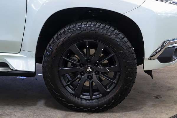 2017 Mitsubishi Pajero Sport GLX QE