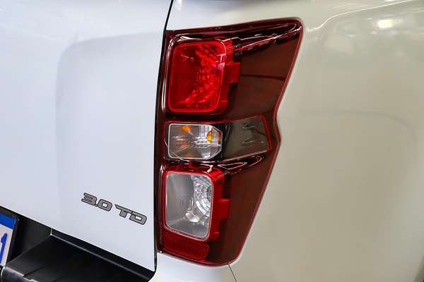 2020 Isuzu D-MAX SX High Ride Rear Wheel Drive