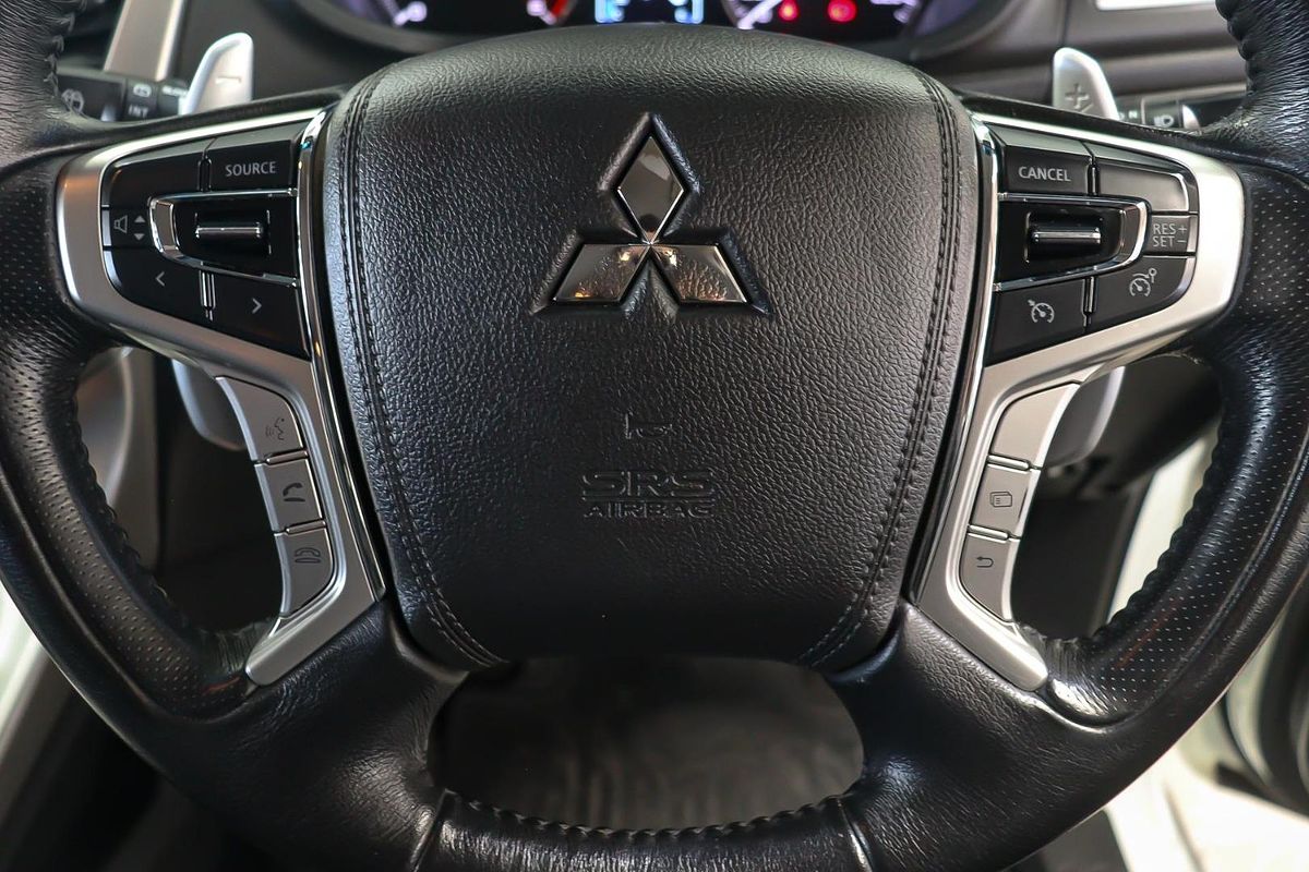 2017 Mitsubishi Pajero Sport GLX QE