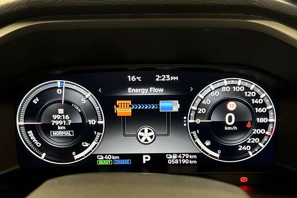 2022 Mitsubishi Outlander PHEV Exceed Tourer ZM