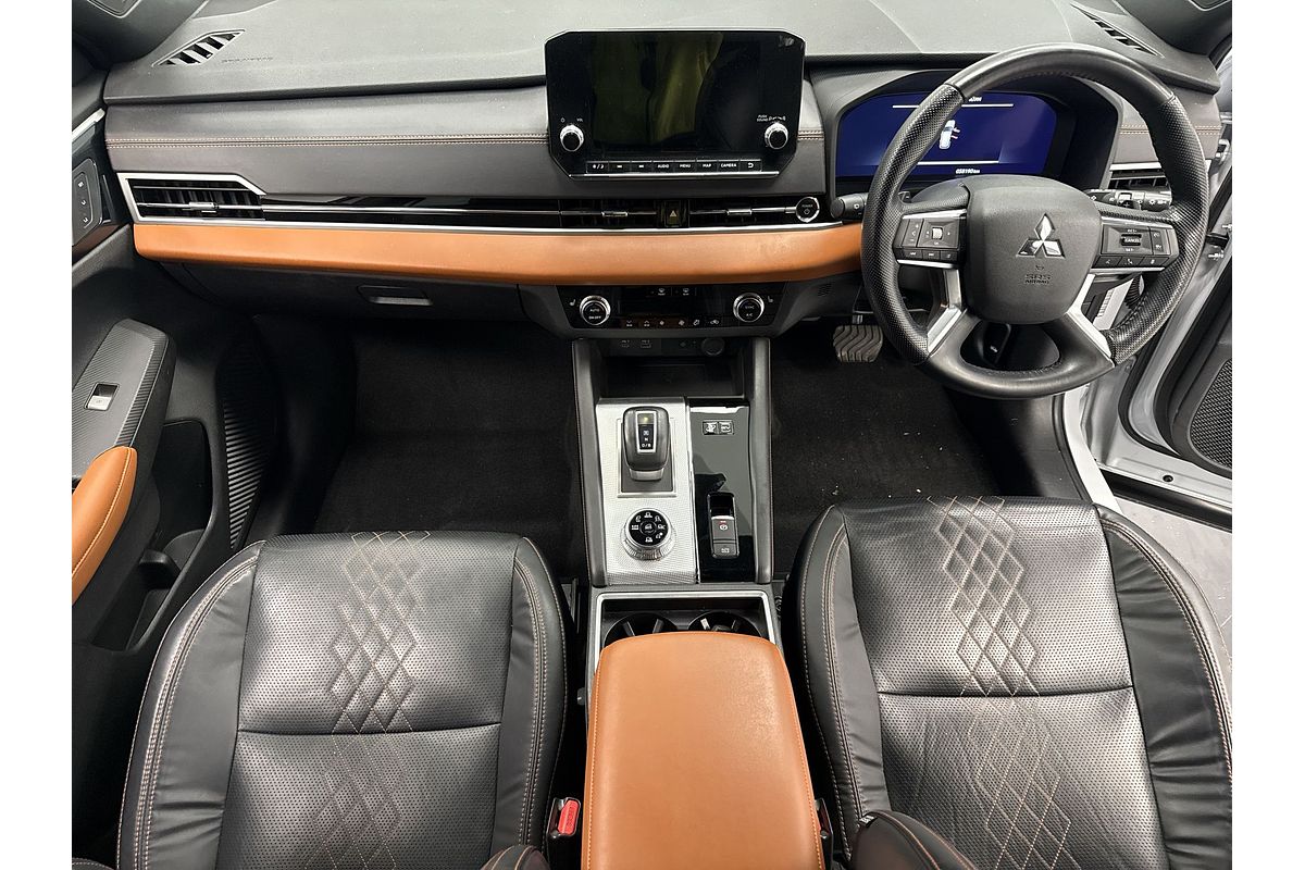 2022 Mitsubishi Outlander PHEV Exceed Tourer ZM