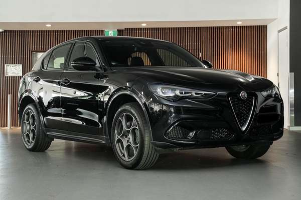 2023 Alfa Romeo Stelvio Ti Series 4