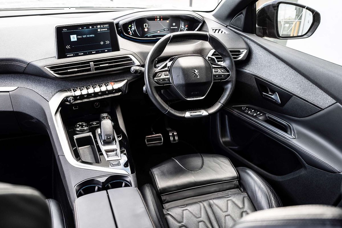 2019 Peugeot 5008 GT Line P87