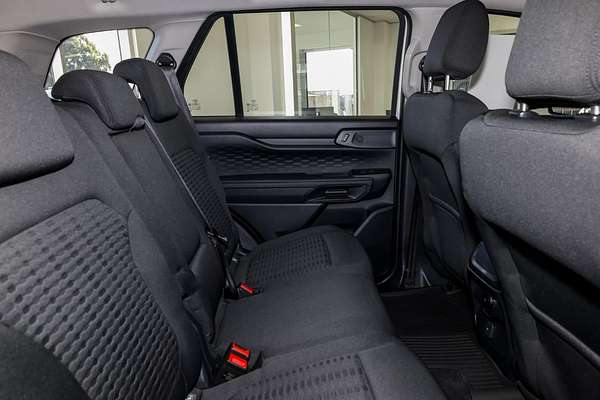 2024 Ford Everest Ambiente 2.0L