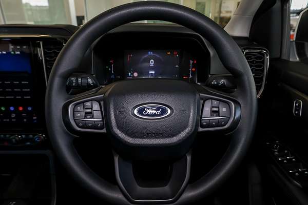 2024 Ford Everest Ambiente 2.0L