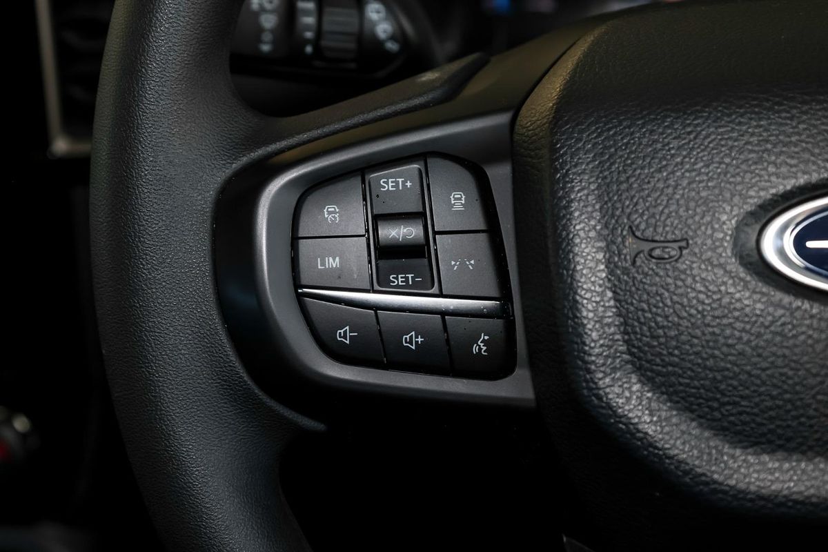 2024 Ford Everest Ambiente 2.0L