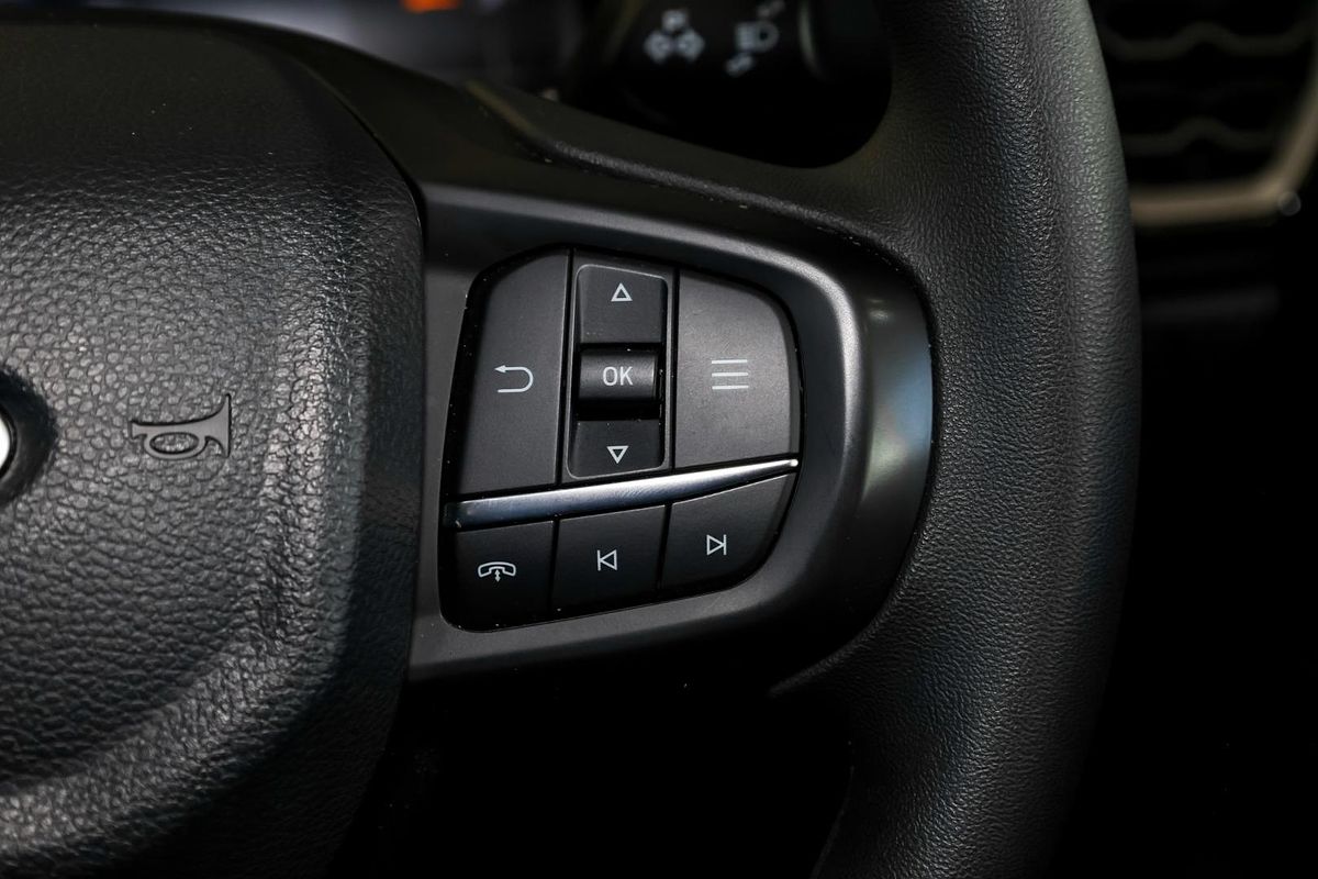 2024 Ford Everest Ambiente 2.0L