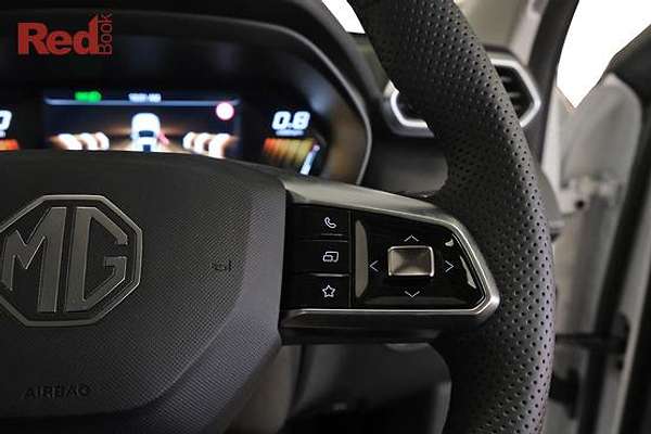 2025 MG ZS Essence ZS32