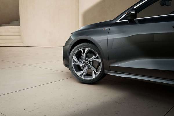 2024 Audi A3 35 TFSI S line GY
