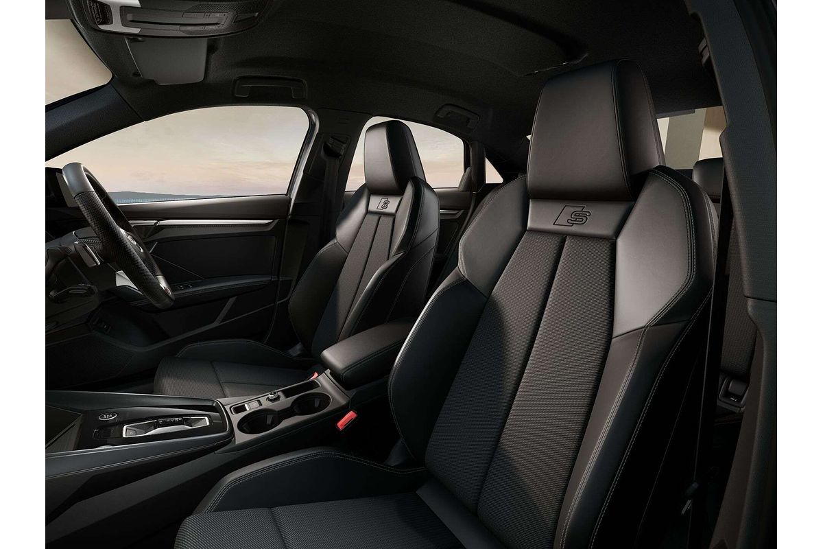 2024 Audi A3 35 TFSI S line GY