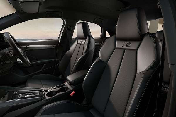 2024 Audi A3 35 TFSI S line GY