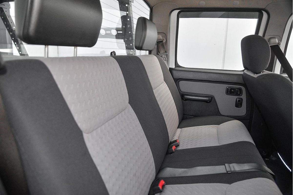 2013 Nissan Navara ST-R D22 4X4