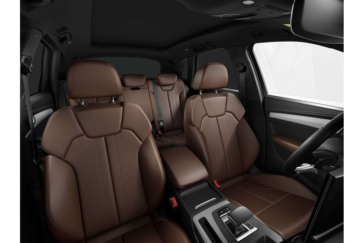 2025 Audi Q5 55 TFSI e S line FY