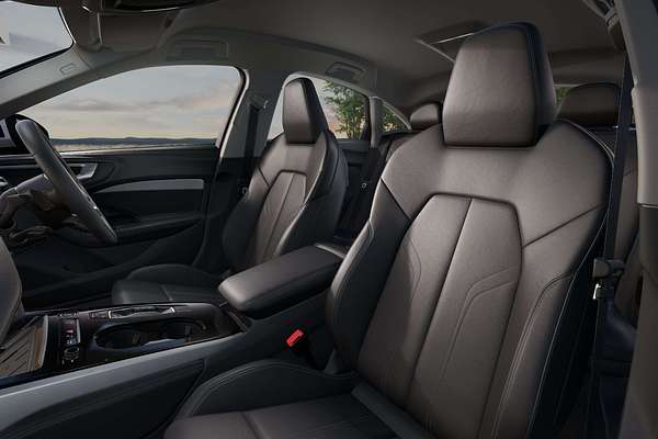 2025 Audi A5 TFSI 150kW S line B10