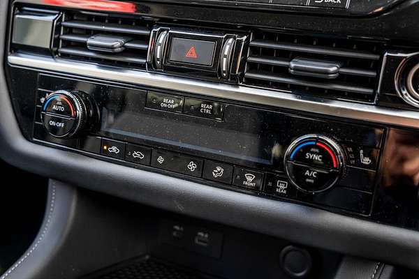 2024 Nissan Pathfinder ST-L R53
