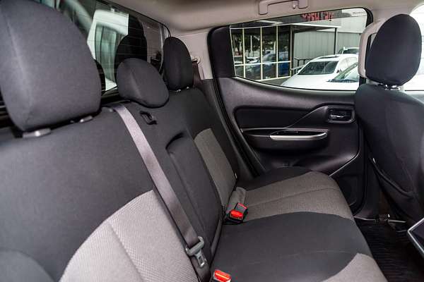 2020 Mitsubishi Triton GLS MR 4X4