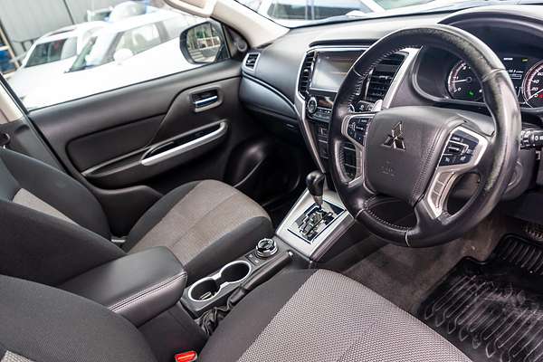 2020 Mitsubishi Triton GLS MR 4X4