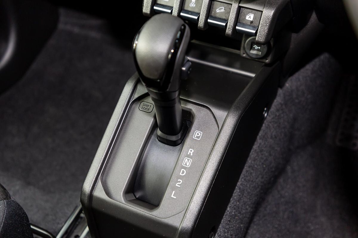 2025 Suzuki Jimny GLX GJ