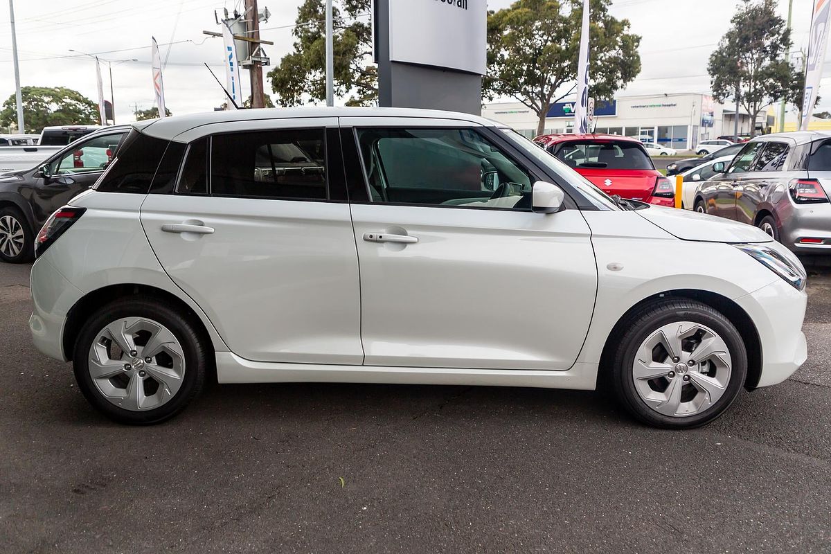 2025 Suzuki Swift Hybrid Plus UZ