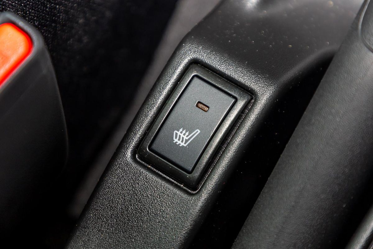 2025 Suzuki Swift Hybrid Plus UZ